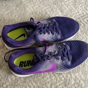 Nike zoom Pegasus 34 running shoes